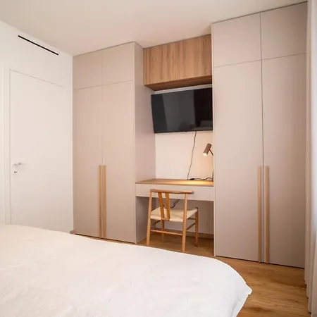 Elegant 2-bedroom Appartement